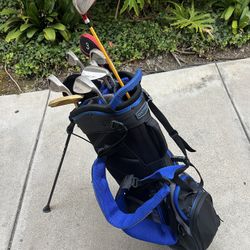 Datrek Golf Bag For Sale ( Clubs And Golf Balls Included 