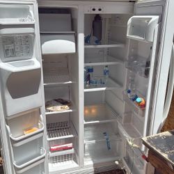 Refrigerator Kenmore 