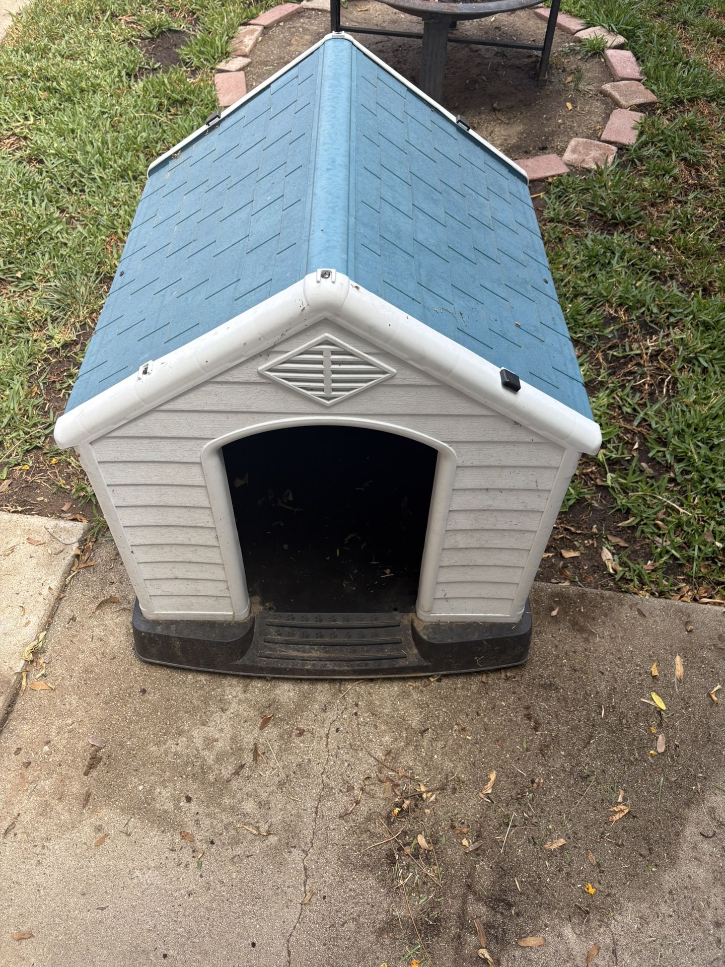 Dog House
