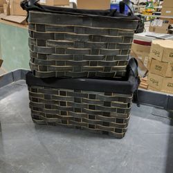 2 Black Baskets