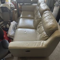 3-seater reclining sofa, used under 1 year.