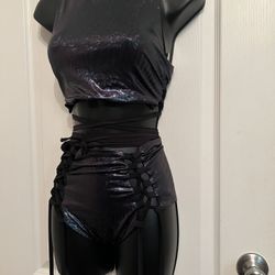 2 Piece Black Holographic Race Set 🖤💿 Rave Wear/costume /festival/beyond Wonderland)