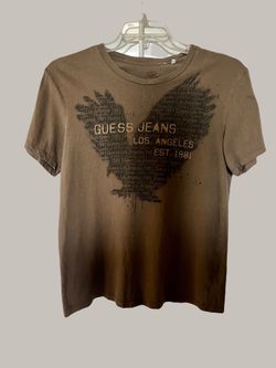 Men’s Guess Graphic T-Shirt Size Medium