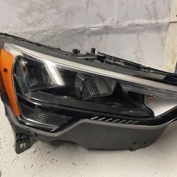 Audi Q3 Right Headlight 2021