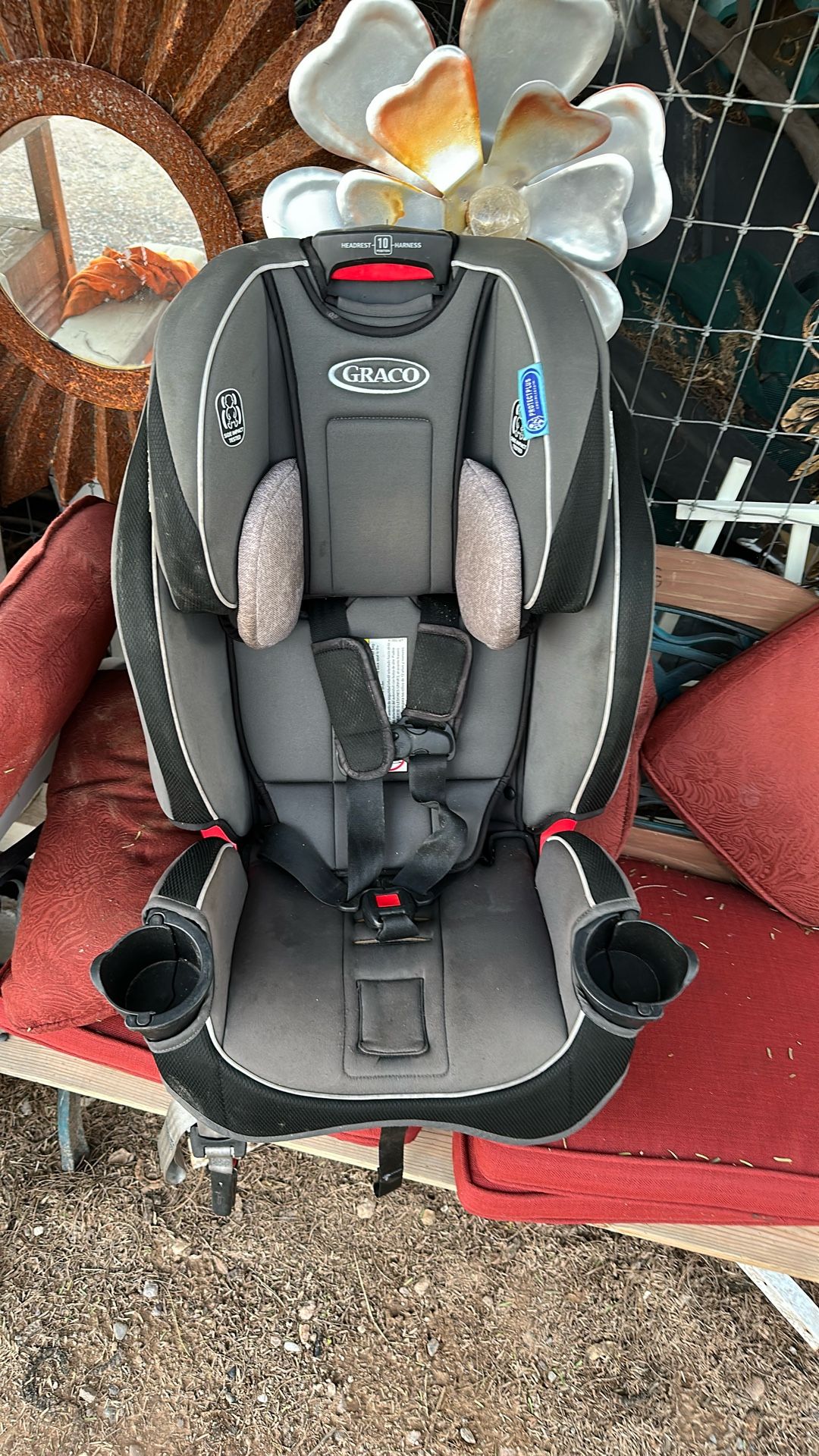Graco convertible child car seat made on 02/24/ 2023