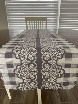 Table runner