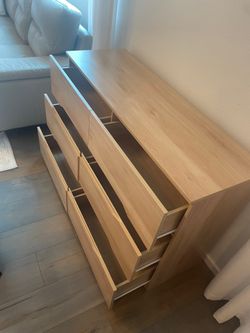 Brand New Dresser 6 Drawers !!