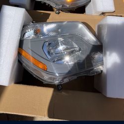 Mercedes Benz Sprinter Headlight Assembly Passenger Side