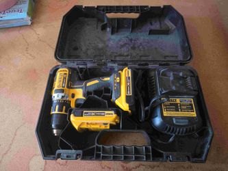 DeWalt Cordless Drill Driver Set