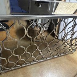 Table / Metal With Mirror Top 