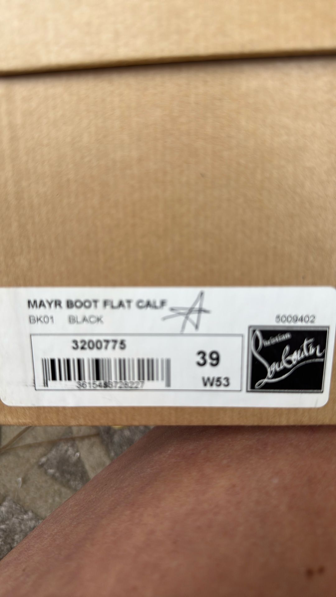 Louboutin mayr boot flat calf (authentic)