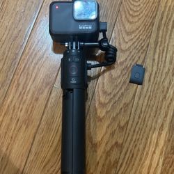 GoPro Hero 7 Silver With Creator Tripod/grip 