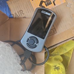 Is married to a subaru