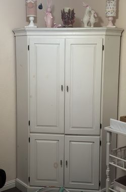 Armoire