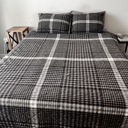 Queen Bed, Box Spring,  And Bedset 