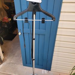 Hanging Clothes Steamer