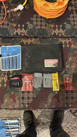 Tap and die set