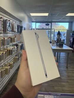 Apple - iPhone Air 6.5" (Unlocked) (New) | $5 Down | Payment plan available
