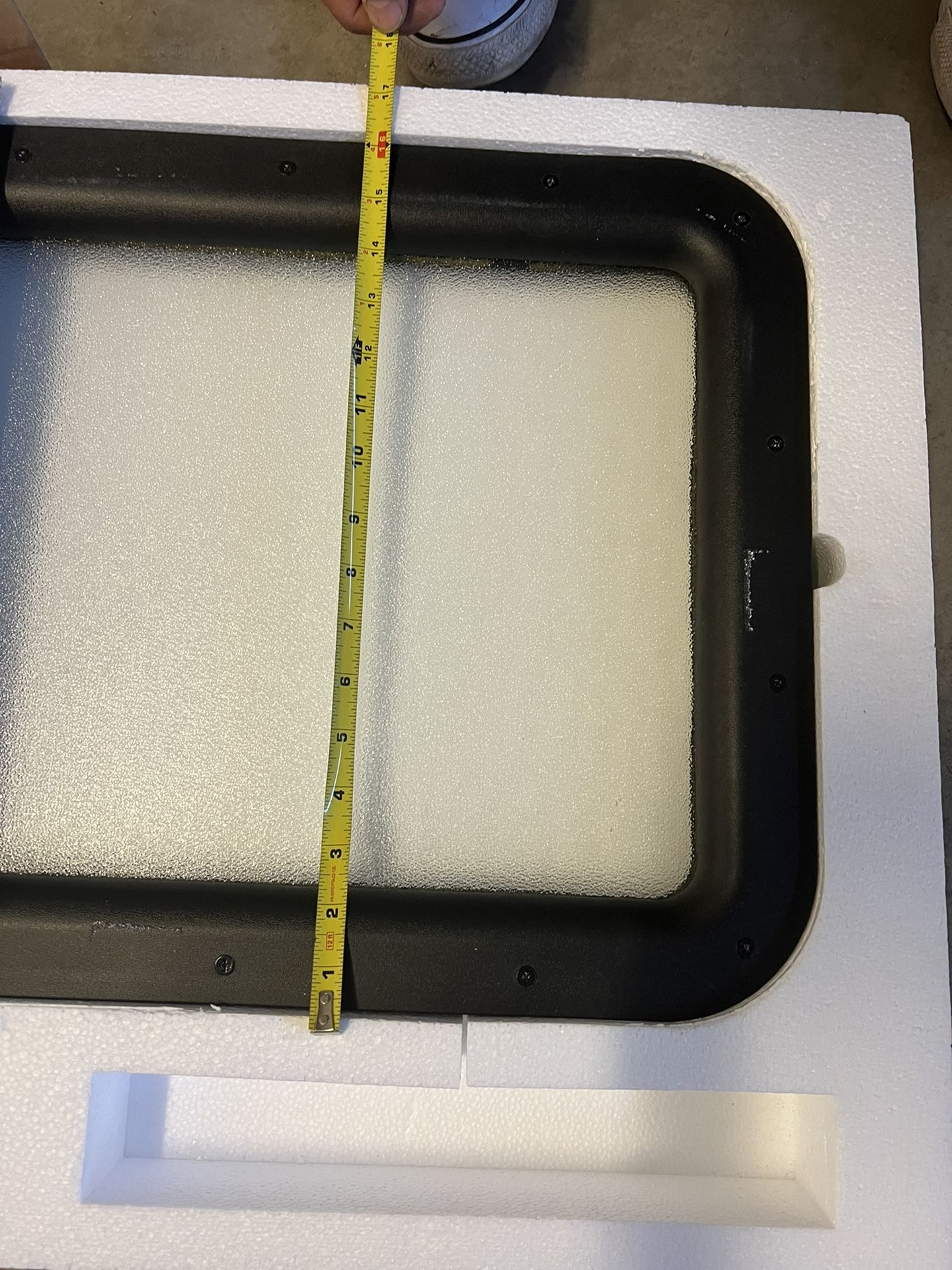 RV Windows (1 Available) Trailer 5th Wheel