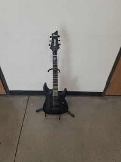 SCHECTER Diamond Series Electric Guitar W/ Coffin Case