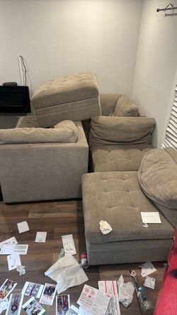 4 Piece Sectional Couch with Ottaman