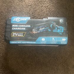 Mini Cordless Chainsaw