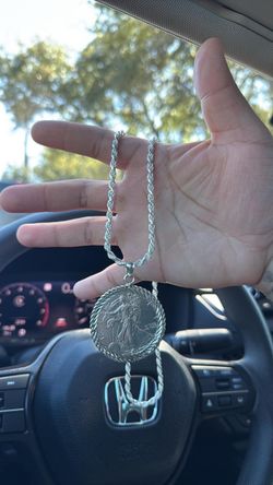 Rope Chain W Coin Pendant