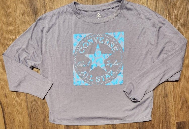 NWOT Girls Sz L (12-13 Yrs) Converse Lavender Long Sleeve Shirt w Blue & Lavender Cheetah Print Logo. In perfect condition w no flaws noted