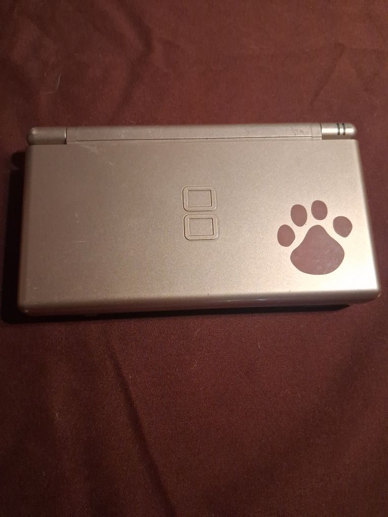 Nintendo DS Lite