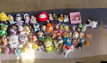 190+ Piece Collectible Toy, Plush & Figure Lo