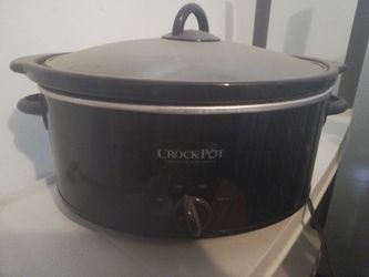 Crock pot slow cooker