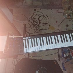Alesis V49 Keyboard With Stand And Cable