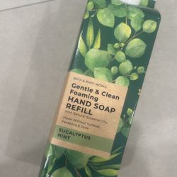 Bath And Body Works / Victoria Secret / Pink