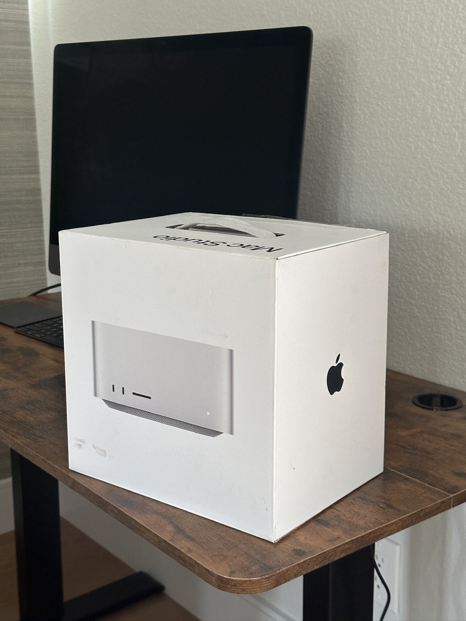 Mac Studio  M2 Max - Full Kit 