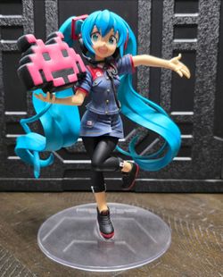 Taito uniform Hatsune Miku figure