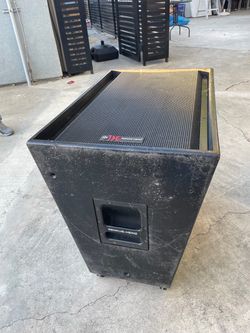 Renkus-Heinz Pro Audio Subwoofer Cabinet