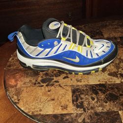 Air max size 8.5 men's blue and white