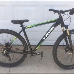 Trek Marlin 6 Mountain Bike 29 In