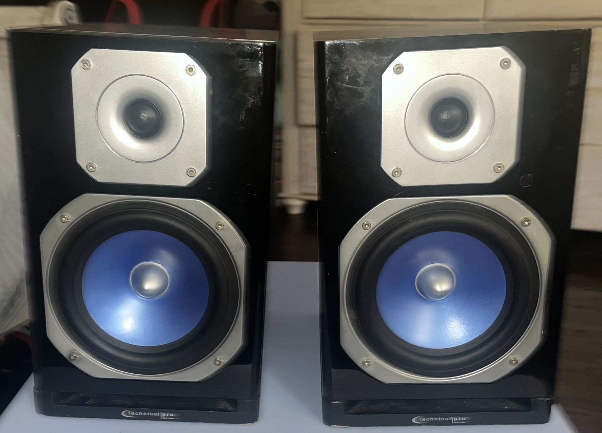 Technical Pro MBW5000 Wireless Bluetooth Studio Monitor Speaker.