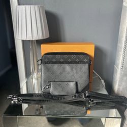 Louis Vuitton Trio Messenger Bag