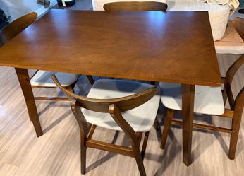 Dining table set