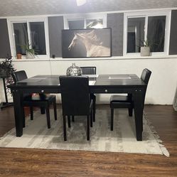 Brown Dining Table W/4 Chairs 