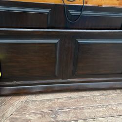 Se Vende Marco De Cama En Buenas Condiciones 