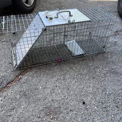 Animal Trap & Medium Size Kennel 