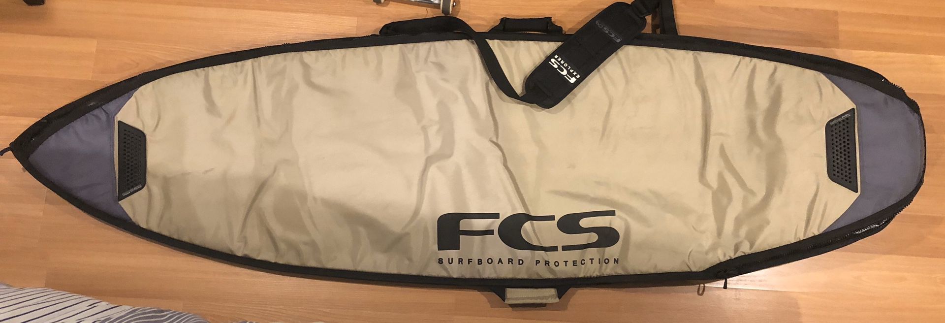 FCS brand Surfboard travel bag