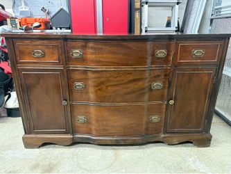 Solid wood dresser / buffet / credenza
