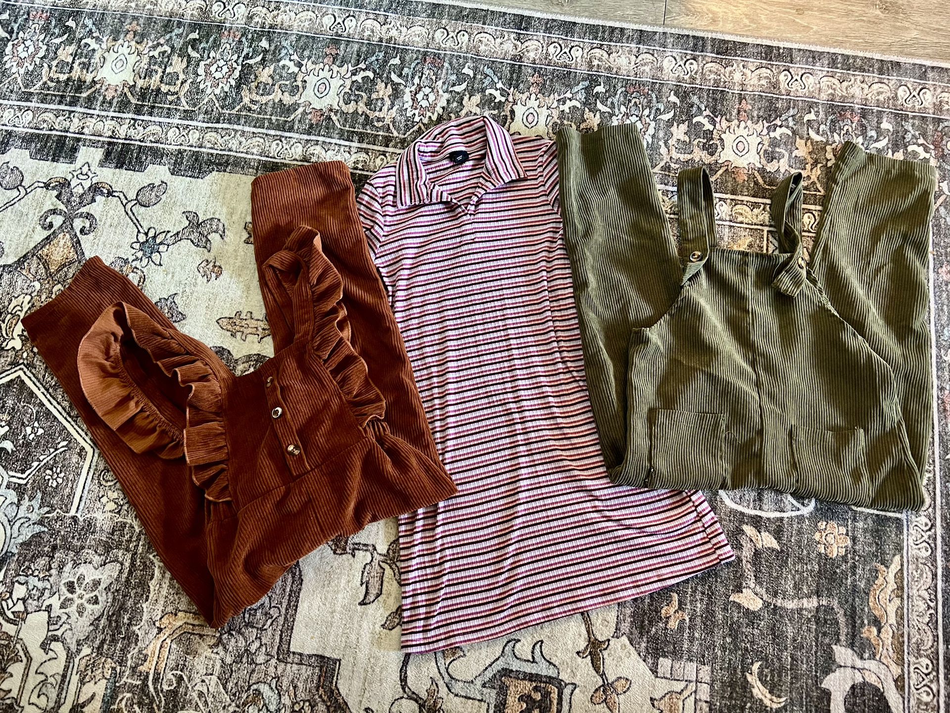 GIRLS 7/8 DRESS OVERALL SWEATER BUNDLE (10 PIECES)