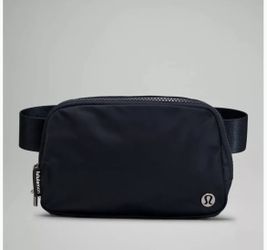 NWT 🍋 Lululemon 🍋 Everywhere Belt Bag True Navy, Fanny Pack, purse