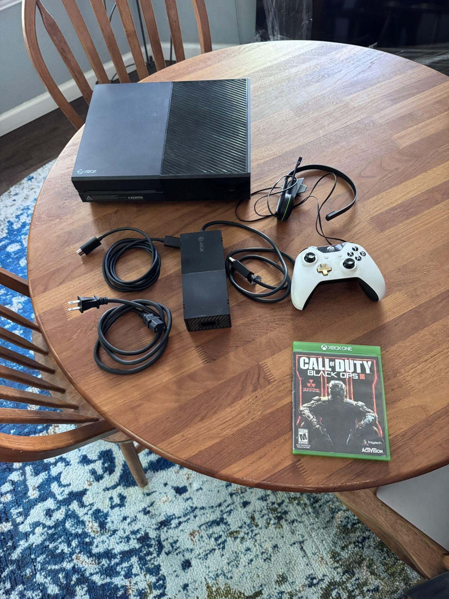 Xbox One + Game & Accesories