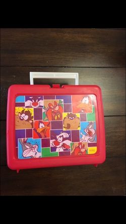 Looney Tunes vintage lunch box